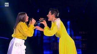 Alessandra e Consuelo cantano "Brividi" - The Voice Generations 19/04/2024 - RaiPlay
