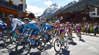 Ciclismo: Giro d'Italia 2021 - 17a tappa: Canazei-Sega di Ala - RaiPlay
