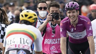 Ciclismo: Giro d'Italia 2022 - Sintesi 6a tappa: Palmi-Scalea - RaiPlay
