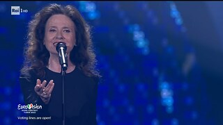 Eurovision Song Contest 2022 - Gigliola Cinquetti canta "Non ho l'età" - 14/05/2022 - RaiPlay