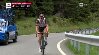 Giro d'Italia 2022 - 20a tappa - Attacco di Covi, il Pordoi fa selezione in testa - RaiPlay