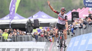Ciclismo: Giro d'Italia 2022 - Sintesi 20a tappa: Belluno-Marmolada - RaiPlay