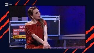 Francesca Fagnani intervista Emanuela Fanelli - Una Pezza di Lundini - 22/06/2022 - RaiPlay