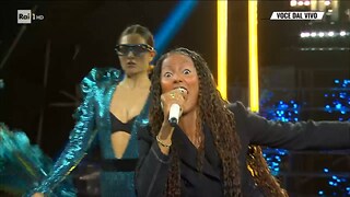 Samira Lui - Corona canta "The Rhythm of the Night" - Tale e Quale Show 30/09/2022 - RaiPlay