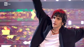 Sanremo Giovani 2022 - Giuse The Lizia canta Sincera - RaiPlay
