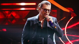 Sanremo 2023 serata finale Gianluca Grignani canta 'Quando ti manca il fiato' - RaiPlay