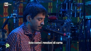 Valerio Lundini canta "I figli degli altri" - Bar Stella - 23/05/2023 - RaiPlay