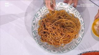 Spaghetti luganega e chiodini - È sempre mezzogiorno - 25/10/2023 - RaiPlay