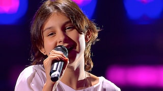 The Voice Kids 2 - Emma canta "Vorrei che fosse amore" - 01/12/2023 - RaiPlay
