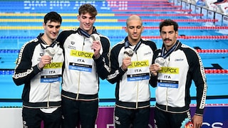 World Aquatics 2024 - Nuoto - Argento per l'Italia nella staffetta 4x100 stile libero maschile - 11 02 2024 - RaiPlay